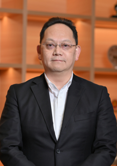 our-expert-image